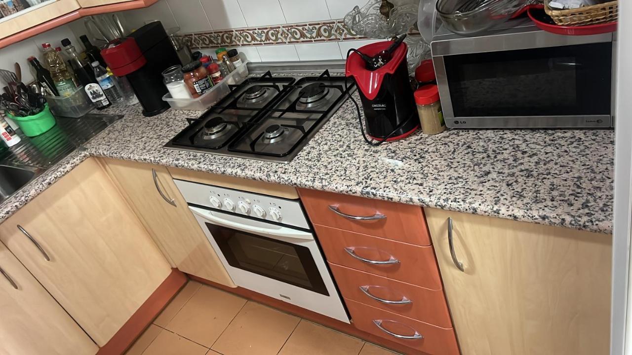 Apartament Casa Ideal Familias Y Grupos Con Balcones Exterior Soleada Patios Cerca Alhambra, Sierra Nevada, Rio Genil, Lancha Del Genil, Parque Llano Y Reloj Del Sol Con Barbacoas, Campo De Futbol, Circuito Gimnasia Grenada Zewnętrze zdjęcie