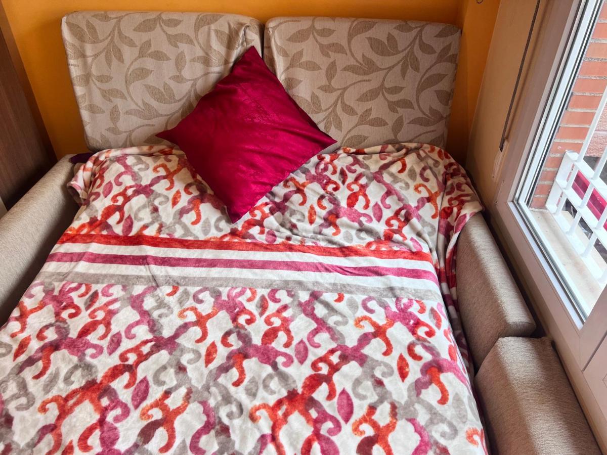 Apartament Casa Ideal Familias Y Grupos Con Balcones Exterior Soleada Patios Cerca Alhambra, Sierra Nevada, Rio Genil, Lancha Del Genil, Parque Llano Y Reloj Del Sol Con Barbacoas, Campo De Futbol, Circuito Gimnasia Grenada Zewnętrze zdjęcie
