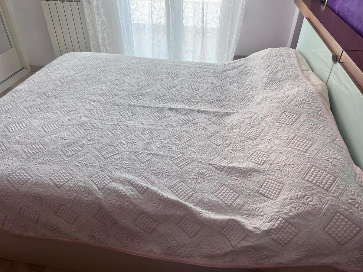 Apartament Casa Ideal Familias Y Grupos Con Balcones Exterior Soleada Patios Cerca Alhambra, Sierra Nevada, Rio Genil, Lancha Del Genil, Parque Llano Y Reloj Del Sol Con Barbacoas, Campo De Futbol, Circuito Gimnasia Grenada Zewnętrze zdjęcie