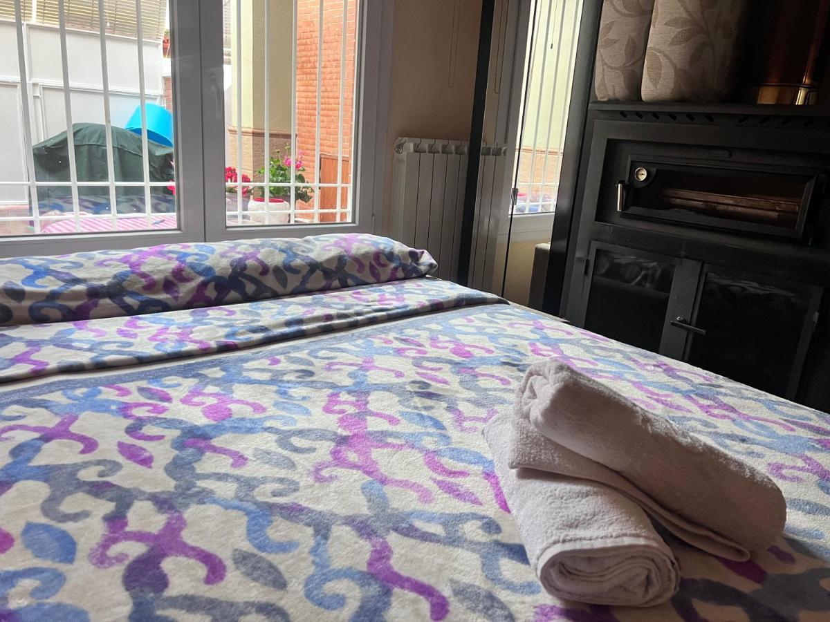 Apartament Casa Ideal Familias Y Grupos Con Balcones Exterior Soleada Patios Cerca Alhambra, Sierra Nevada, Rio Genil, Lancha Del Genil, Parque Llano Y Reloj Del Sol Con Barbacoas, Campo De Futbol, Circuito Gimnasia Grenada Zewnętrze zdjęcie