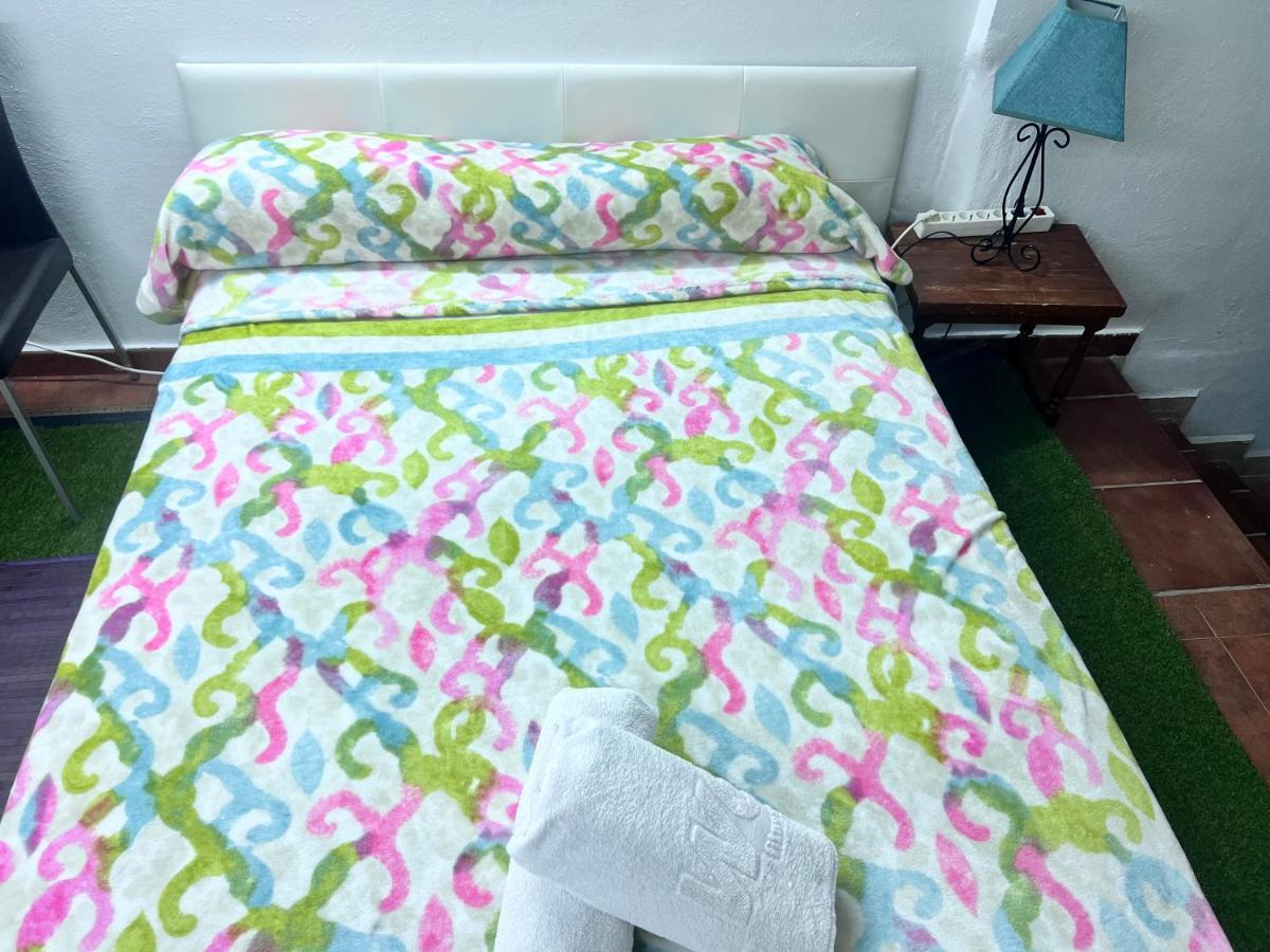 Apartament Casa Ideal Familias Y Grupos Con Balcones Exterior Soleada Patios Cerca Alhambra, Sierra Nevada, Rio Genil, Lancha Del Genil, Parque Llano Y Reloj Del Sol Con Barbacoas, Campo De Futbol, Circuito Gimnasia Grenada Zewnętrze zdjęcie