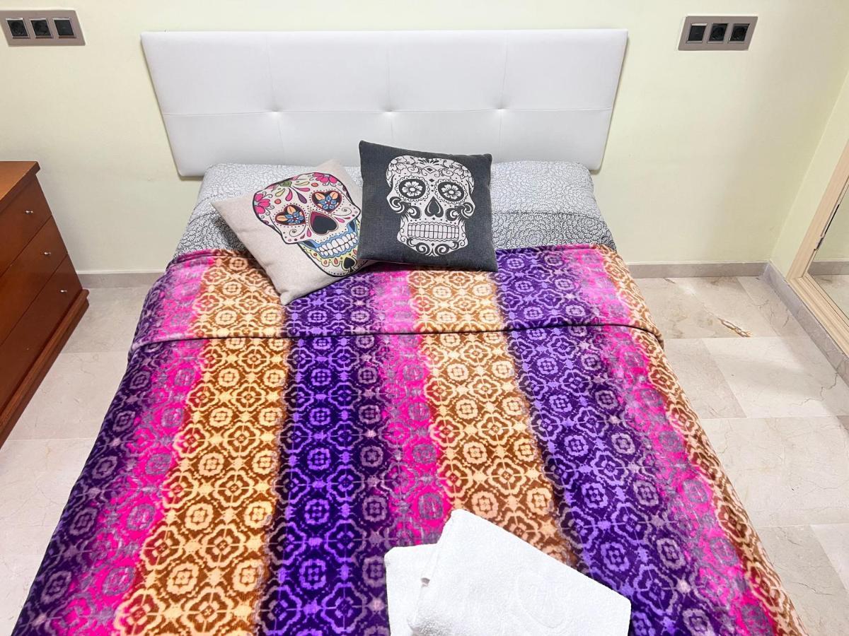 Apartament Casa Ideal Familias Y Grupos Con Balcones Exterior Soleada Patios Cerca Alhambra, Sierra Nevada, Rio Genil, Lancha Del Genil, Parque Llano Y Reloj Del Sol Con Barbacoas, Campo De Futbol, Circuito Gimnasia Grenada Zewnętrze zdjęcie